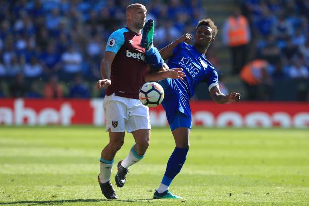 他用优秀的 他用优秀的