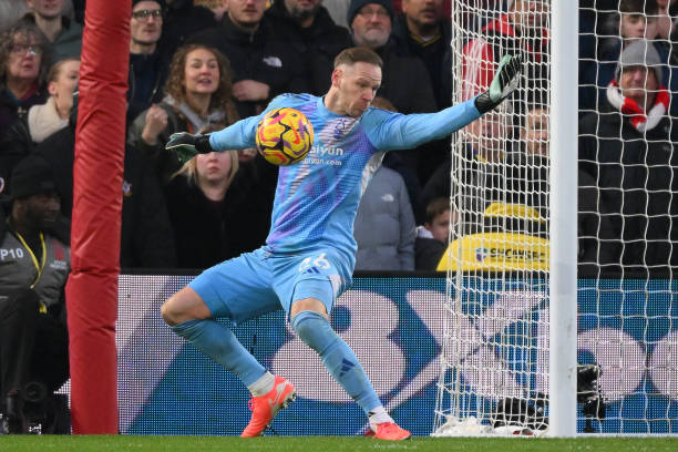 纳跻身联赛 纳跻身联赛